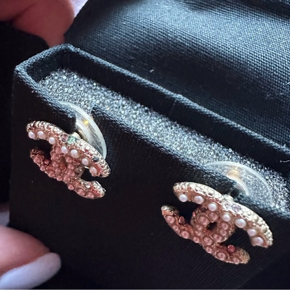 Chanel CC Earrings - Picture 4 of 9